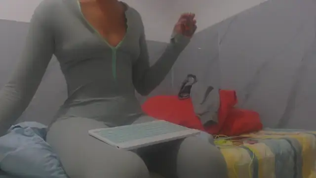 sabrina v  online show from 12.15.25