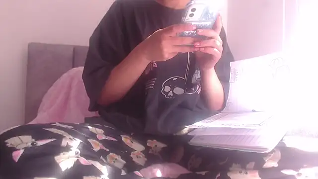 Snapshot of sabrina_v_ chatting on 02.20.26 sabrina v online show from 02.20.26