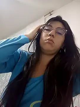 lareinalareinadelanal online show from 10.04.25