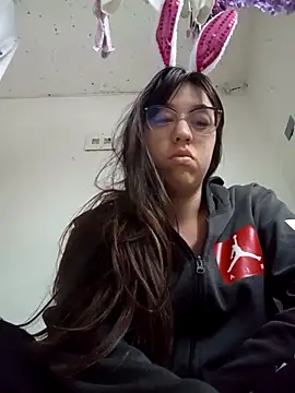 lareinalareinadelanal online show from 10.31.25