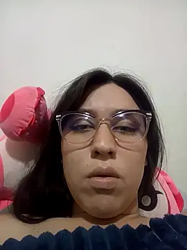 lareinalareinadelanal online show from 11.17.25