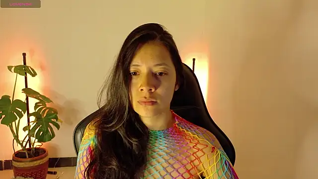 Snapshot of Sarasavage chatting on 02.04.26 Sarasavage online show from 02.04.26