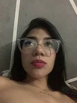 ElaRose 12 online show from 11.18.25