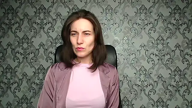 Kelly Kisss online show from 02.05.26