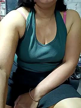 Snapshot of SWETCPL chatting on 02.18.26 SWETCPL online show from 02.18.26