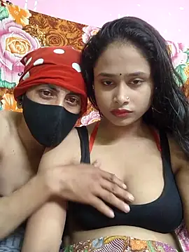 Snapshot of Seducing_couple chatting on 09.26.25 Seducing couple online show from 09.26.25