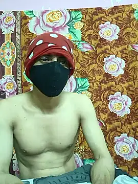 Snapshot of Seducing_couple chatting on 10.22.25 Seducing couple online show from 10.22.25