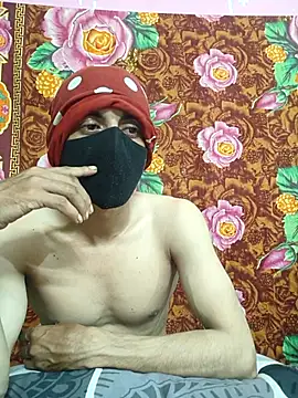 Snapshot of Seducing_couple chatting on 10.27.25 Seducing couple online show from 10.27.25