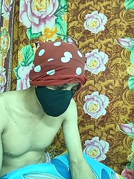 Snapshot of Seducing_couple chatting on 11.09.25 Seducing couple online show from 11.09.25