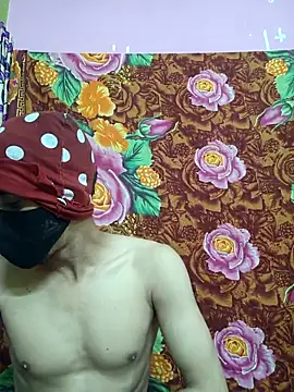 Snapshot of Seducing_couple chatting on 11.17.25 Seducing couple online show from 11.17.25