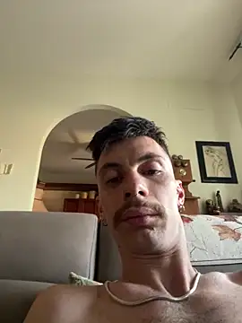 Snapshot of Lucamilano1991 chatting on 04.18.26 Lucamilano1991 online show from 04.18.26