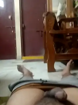 Snapshot of Dolly_raj chatting on 09.08.25 Dolly raj online show from 09.08.25