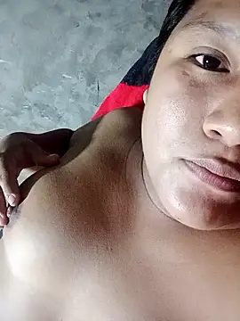 Snapshot of vea_m chatting on 03.29.26 vea m online show from 03.29.26