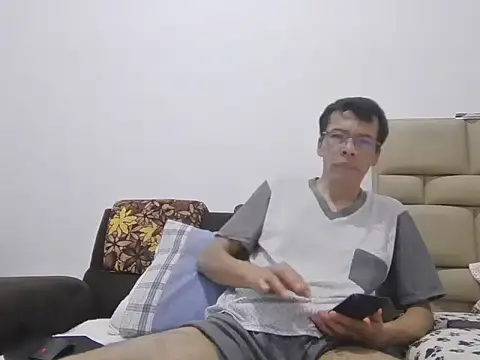 skinnylatino51 online show from 05.19.26