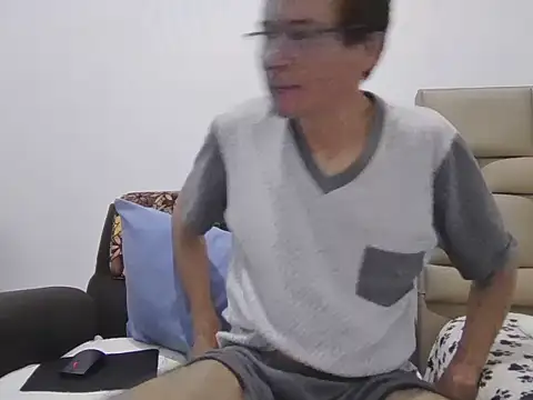 skinnylatino51 online show from 05.31.26