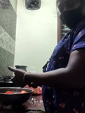 papukurty online show from 09.24.25