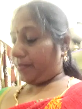 Snapshot of papukurty chatting on 05.22.26 papukurty online show from 05.22.26