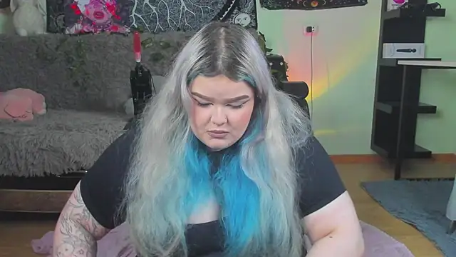  CandyM1lky  online show from 10.28.25