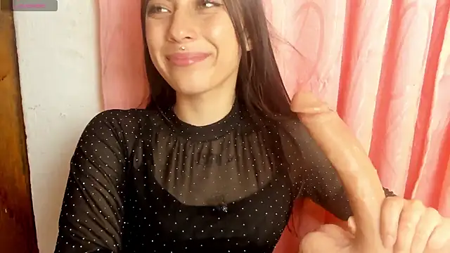 Alanaloiiss  online show from 04.19.26