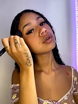 Snapshot of jadee8 chatting on 09.26.25 jadee8 online show from 09.26.25