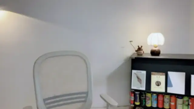 Snapshot of Onechestnut chatting on 04.04.26 Onechestnut online show from 04.04.26