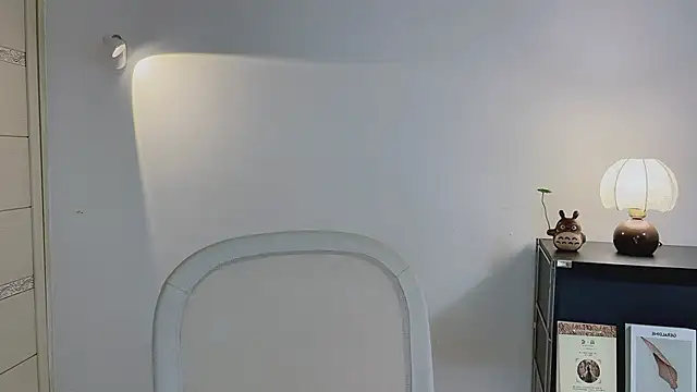 Onechestnut online show from 04.28.26