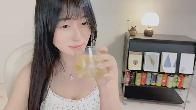 Onechestnut online show from 05.18.26