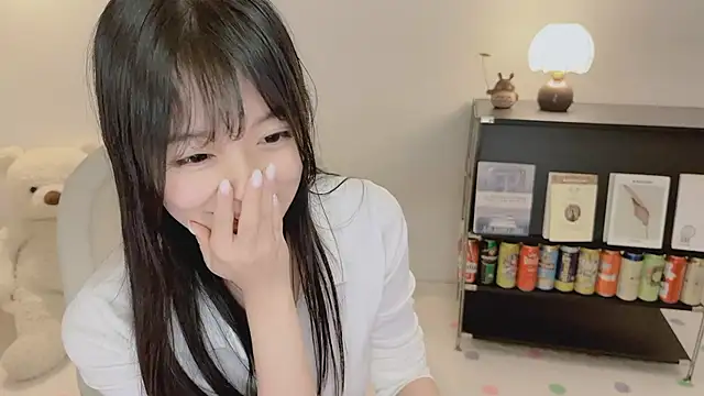 Onechestnut online show from 06.05.26