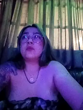 Dulcedeanis online show from 11.18.25