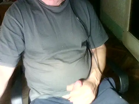 Snapshot of zee06 chatting on 02.28.26 zee06 online show from 02.28.26