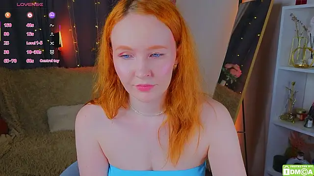 JoyceJones online show from 02.08.26