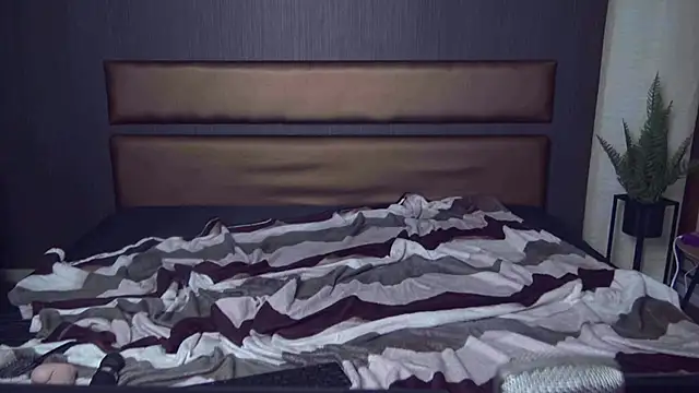 BustyBrunettes online show from 10.31.25