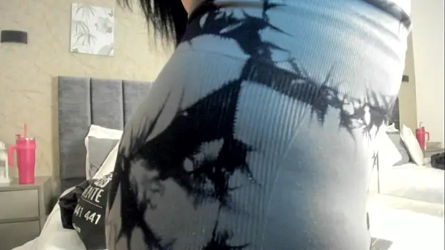 Lunaa bellaa online show from 11.24.25