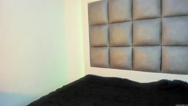 Mia lopez   online show from 09.30.25