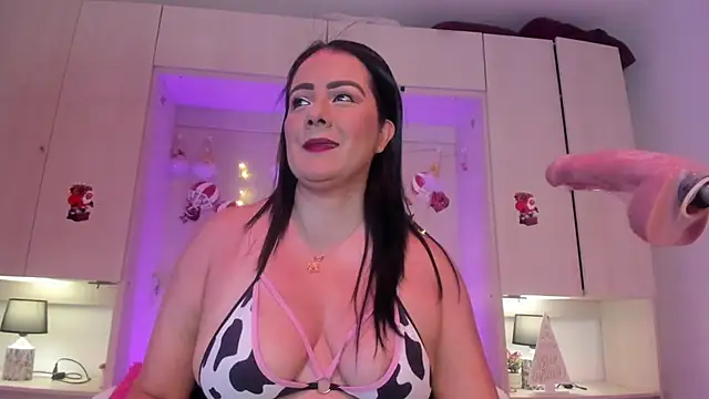 Snapshot of AlicePipper chatting on 12.18.25 AlicePipper online show from 12.18.25