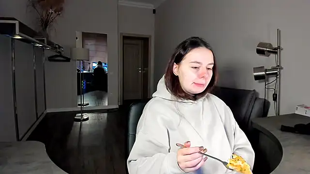 Snapshot of Di_na_Bell chatting on 02.06.26 Di na Bell online show from 02.06.26