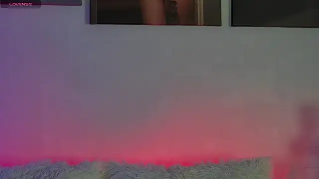 Snapshot of AlysonHuxley_ chatting on 01.10.26 AlysonHuxley online show from 01.10.26