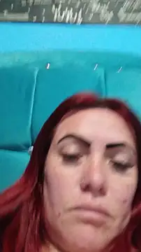 Snapshot of carolinhe_ chatting on 11.25.25 carolinhe online show from 11.25.25