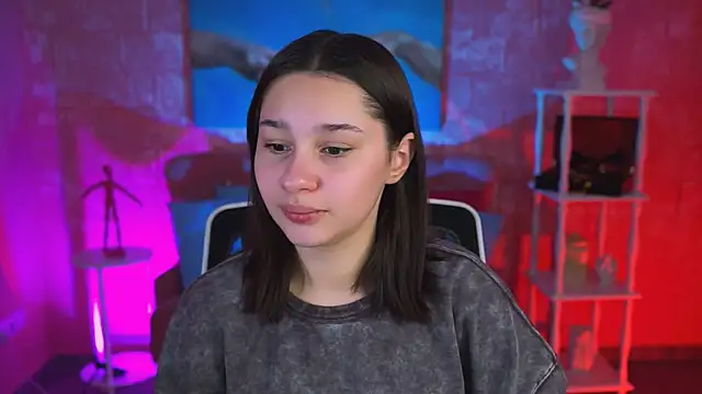 Snapshot of KimClarks_ chatting on 11.07.25 KimClarks online show from 11.07.25