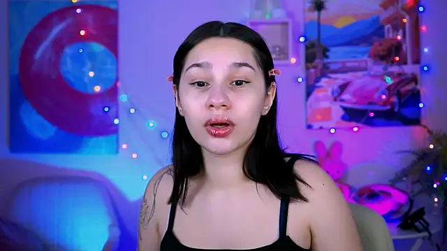 Snapshot of KimClarks_ chatting on 11.22.25 KimClarks online show from 11.22.25