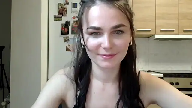 Silviaa a online show from 10.13.25