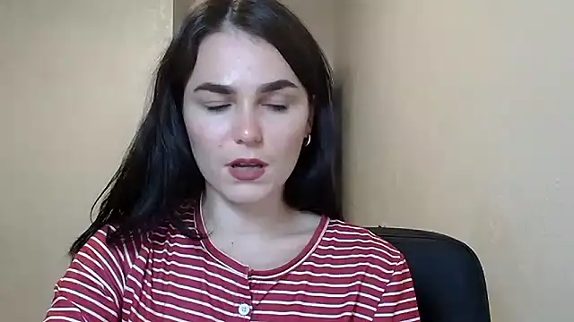 Silviaa a online show from 10.17.25