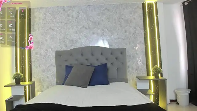 Snapshot of GiannaSlimJB chatting on 02.25.26 GiannaSlimJB online show from 02.25.26