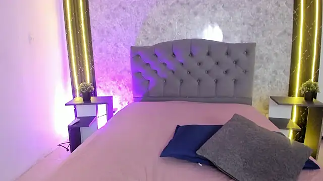 Snapshot of GiannaSlimJB chatting on 02.26.26 GiannaSlimJB online show from 02.26.26