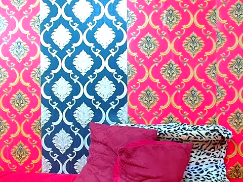 Snapshot of yourperfectcrush chatting on 11.27.25 yourperfectcrush online show from 11.27.25