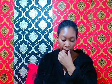 Snapshot of yourperfectcrush chatting on 12.02.25 yourperfectcrush online show from 12.02.25