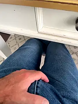 Snapshot of cyclone1212 chatting on 10.24.25 cyclone1212 online show from 10.24.25