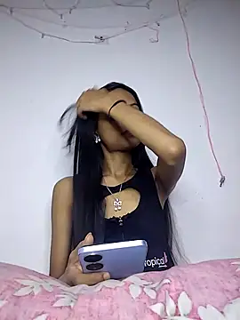 Your-Kitkat online show from 02.08.26