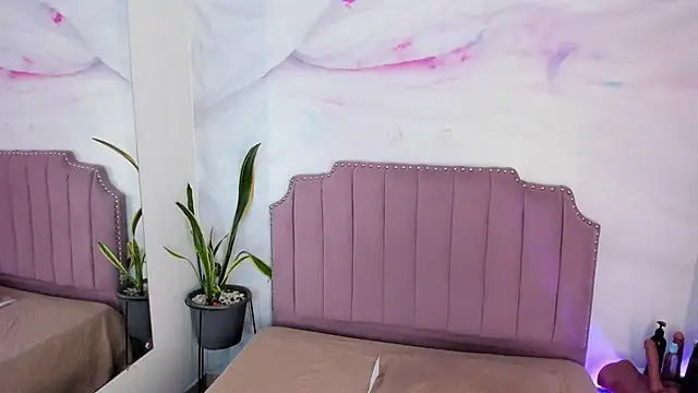 Snapshot of bianca_angel_ chatting on 09.20.25 bianca angel online show from 09.20.25