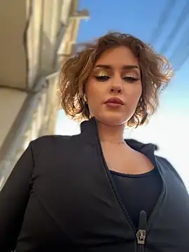 Snapshot of KellyKeler chatting on 11.27.25 KellyKeler online show from 11.27.25